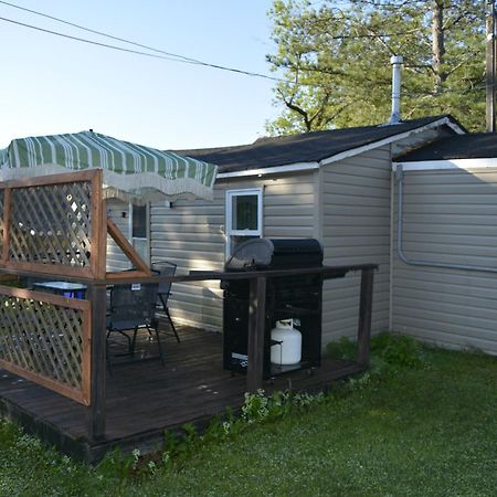 Trent River Cottages Hastings Екстериор снимка