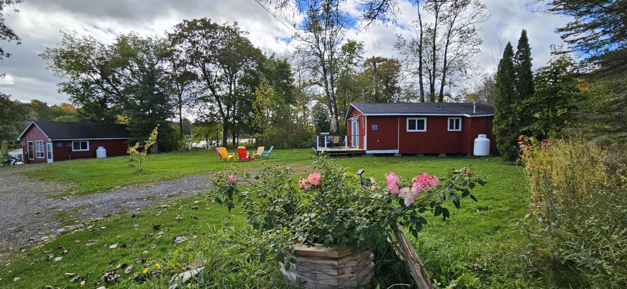 Trent River Cottages Hastings Екстериор снимка