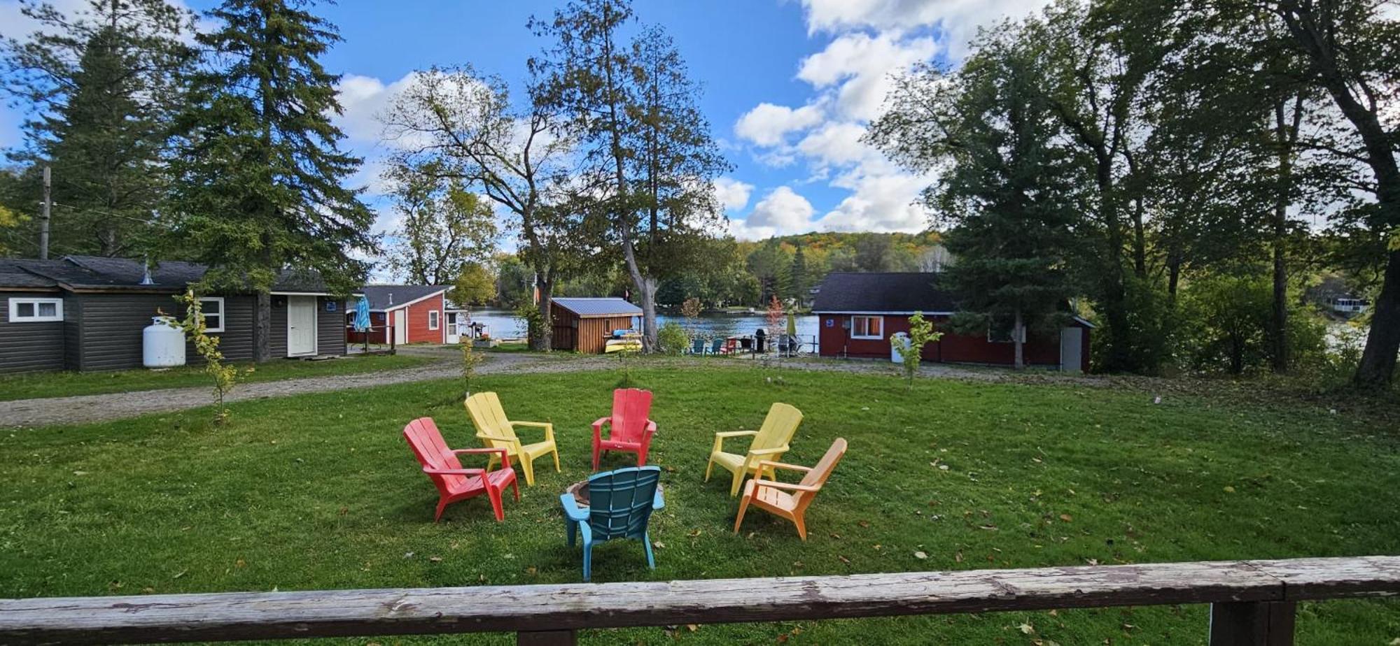 Trent River Cottages Hastings Екстериор снимка